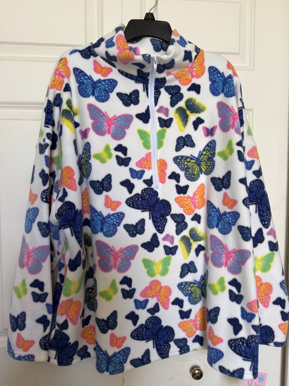 Hissy Fit White Fleece Pullover with Multicolor Butterfly Print Sz L